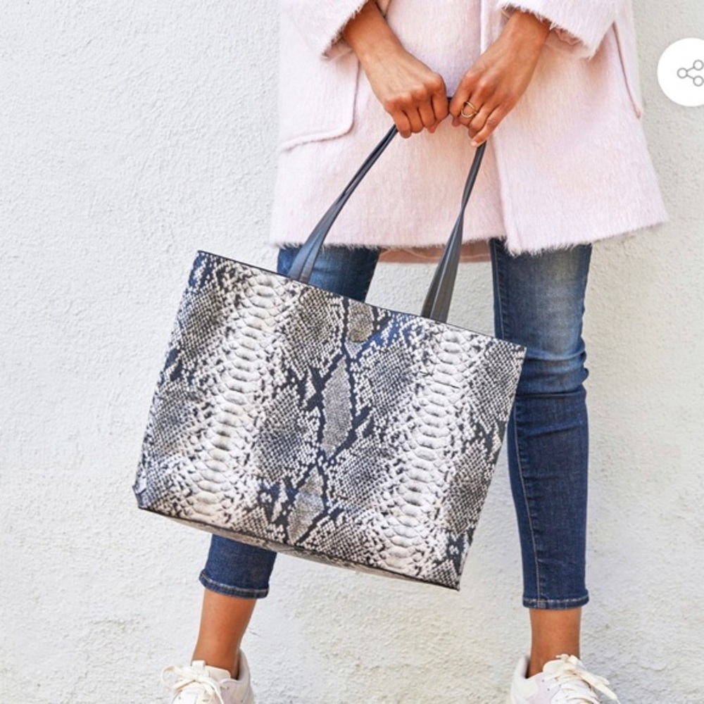 NWT faux snake skin bag purse tote reptile